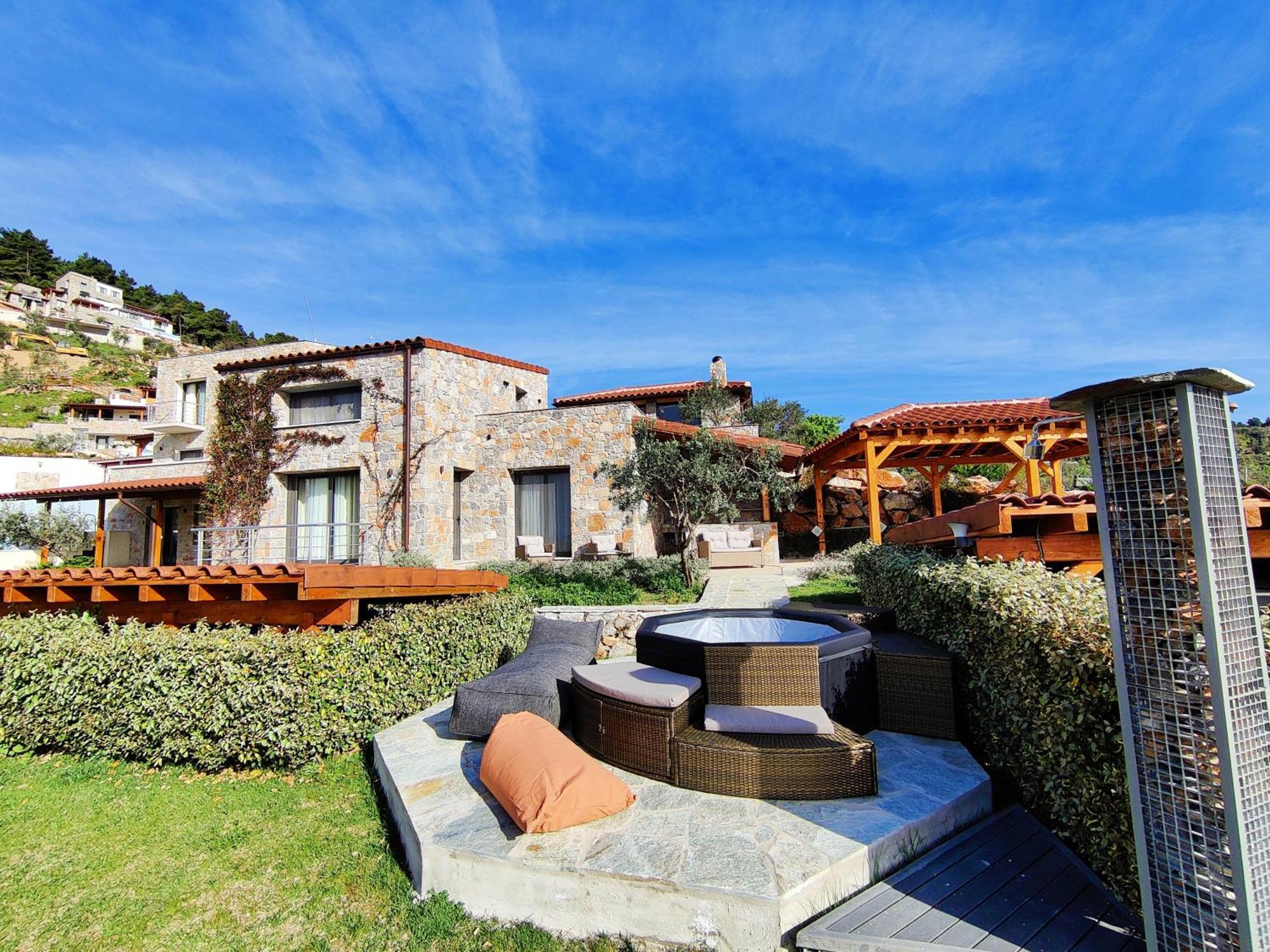 מגלי אמוס Sky Sea Resort & Villas מראה חיצוני תמונה